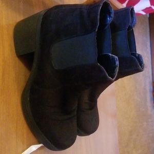 Bongo Black Heeled Boots